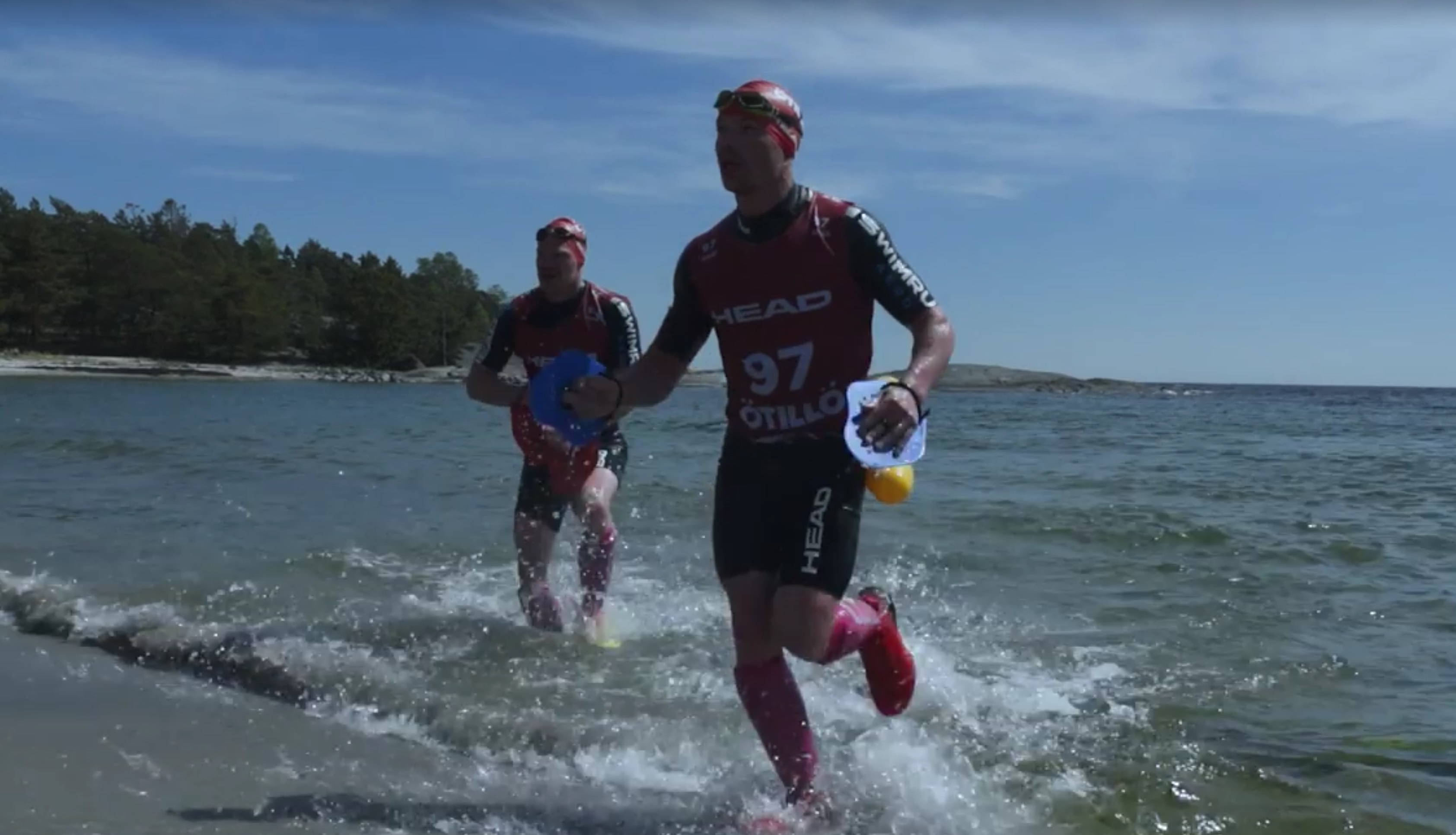Andreas Ribbefjord och Tomas Granberg på ÖTILLÖ Swimrun Utö 2017.